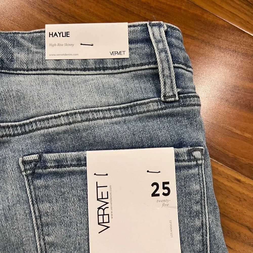 Vervet Flying Monkey jeans NWT